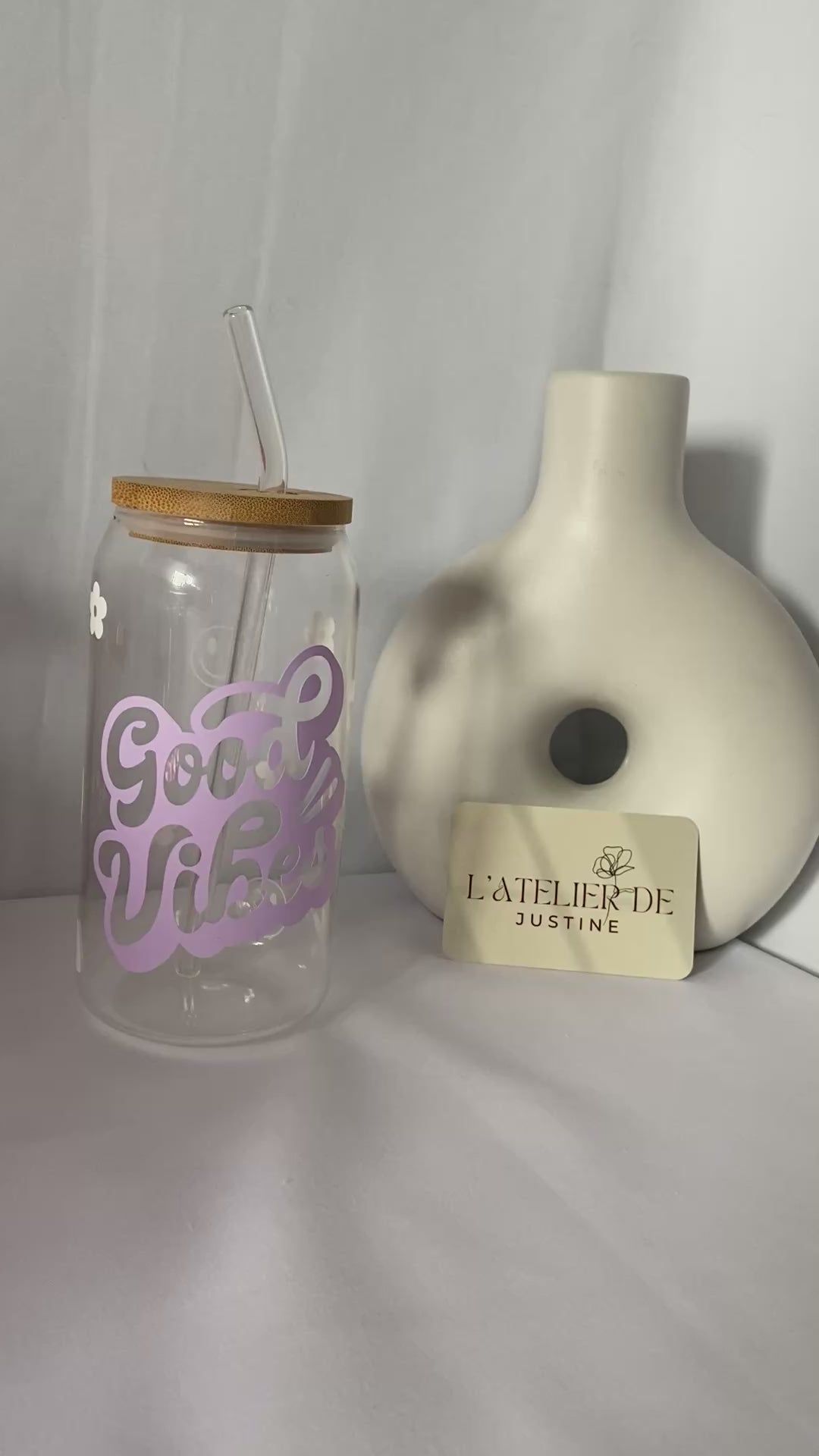 Verre personnalisé avec couvercle et paille : Good Vibes